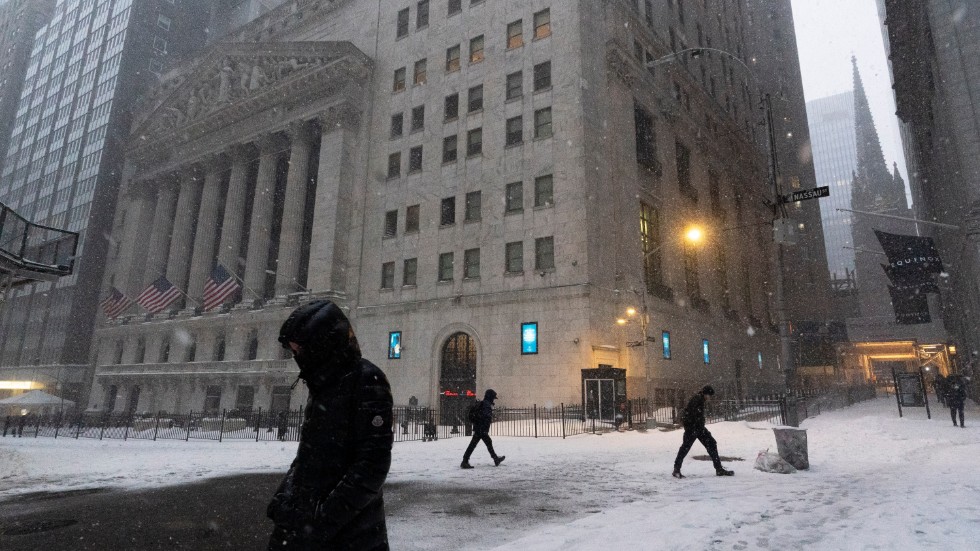 I den inledande handeln är det uppåt på Wall Street.