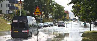 FULLA BRUNNAR: Flera vattenskador efter hårt regn
