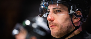 Komarek föll i debuten – mot NHL-profilens lag