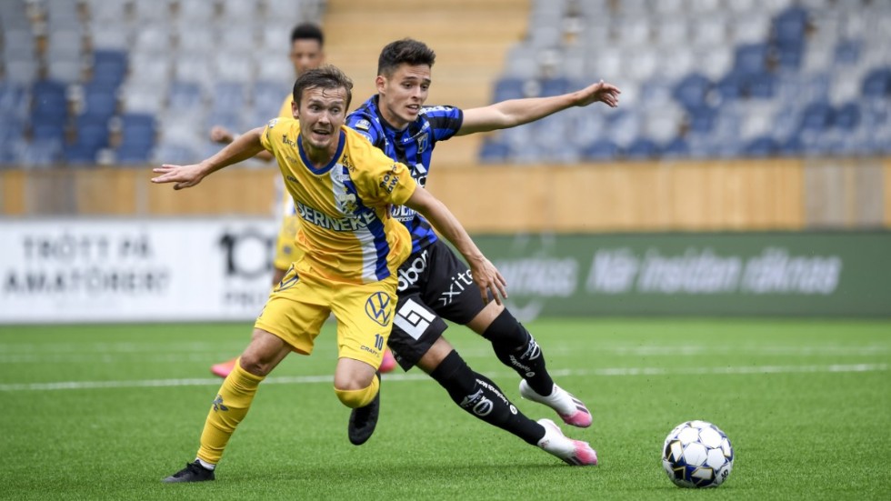 Patrik Karlsson Lagemyr, i gult, gjorde mål igen när IFK Göteborg spelade 2–2 borta mot Sirius.