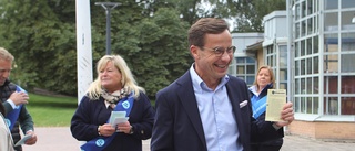 Ulf Kristersson röstade hemma i Strängnäs – tror på valseger: "Min magkänsla är fin"