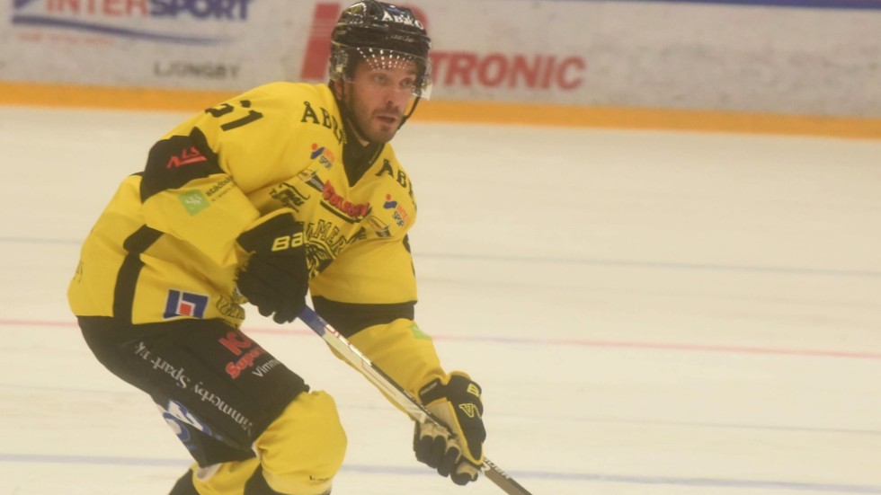 Jacob Isaksson toppar plus/minusstatistiken i Vimmerby Hockey.