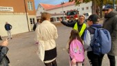 Dramatisk start på skoldagen i Vimmerby – brand i matsalen • Se tv-klipp från platsen
