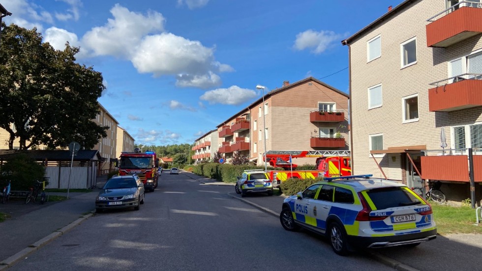 Polis och räddningstjänst ryckte ut till en brand i Nyfors på fredagsförmiddagen.
