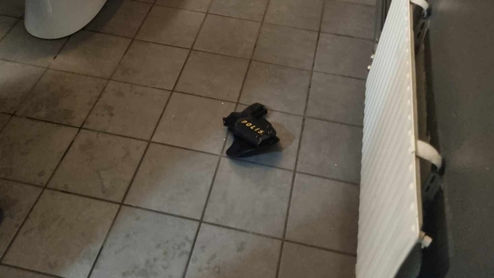 A customer discovered the weapon on the floor in the restroom.