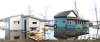 Se bilderna: Här drabbas husen av de extremt höga vattenflödena