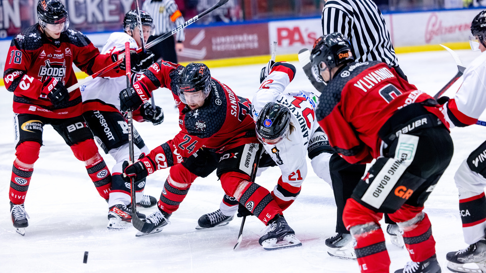 Alexander Fredriksson avslutade säsongen med Boden i Hockeyettan där han skaffade sig nyttig erfarenhet av seniorhockey.