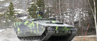 Sverige köper stridsfordon – ger till Ukraina