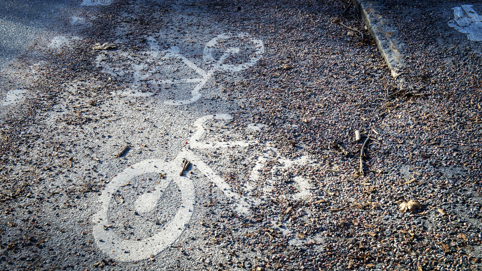 "Fler delar av Nyköpings cykelvägsnät behöver ses över för åtgärd" skriver insändarskribenten. Arkivbild