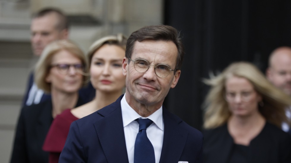 Statsminister Ulf Kristersson (M) lovar att genomföra en fullständig översyn av strafflagstiftningen.