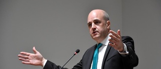 Varför ljuger Reinfeldt?