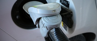 Oväntande bensinnotan: Fick betala för kunden efter när pumpen strulade 