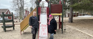 Skola vandaliserad – barnens lekpark nedklottrad