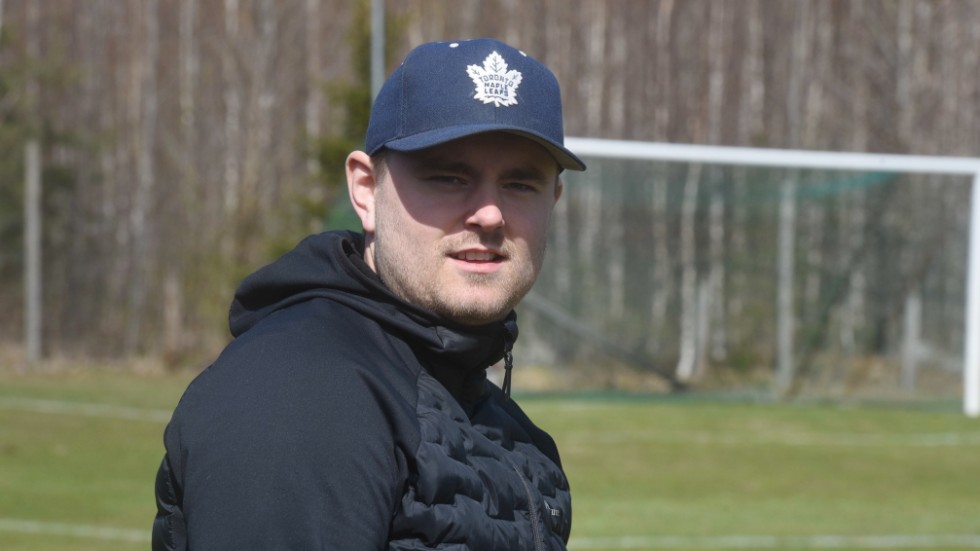 David Henriksson tränar Djursdala SK.