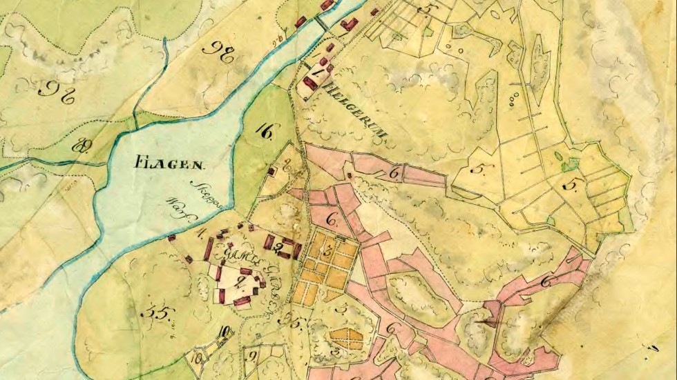 Utsnitt från en karta över Helgerum, ritad 1788. Här kan vi se hur husen på den gamla gården då var placerade. Spår av flera av dessa byggnader finns kvar. Karta från Lantmäteriet.