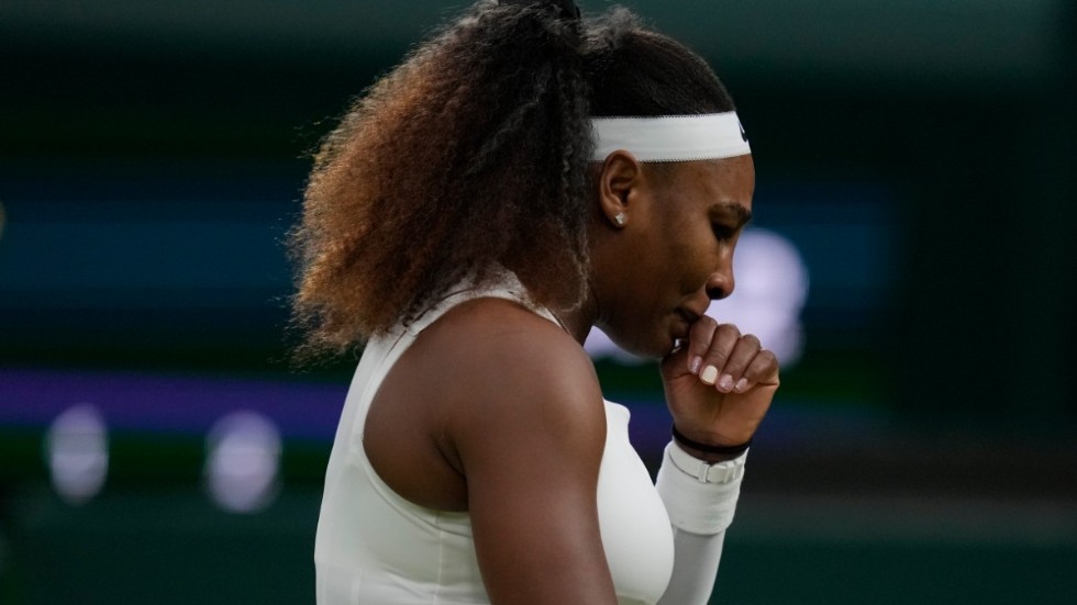 Serena Williams under Wimbledon 2021, som hon tvingades att dra sig ur på grund av skada.