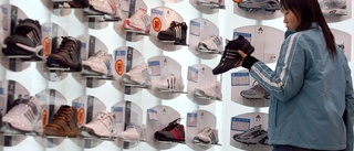 Adidas faller på vinstvarning