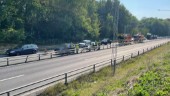 Tre bilar i kökrock på Söderleden – ledde till mycket begränsad framkomlighet