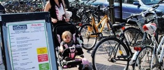 Cykelkaos tvingar barnvagnar ut i gatan