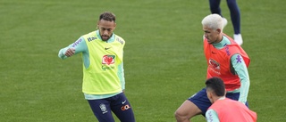 Efter flygstrulet – Neymar har anslutit till landslaget