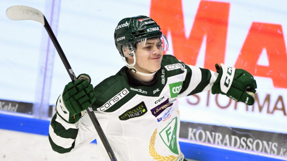 Lucas Forsell har nu gjort mål i fem raka matcher. I segern mot Rögle stod Färjestads 19-åring för ett mål och en assist. Arkivbild.