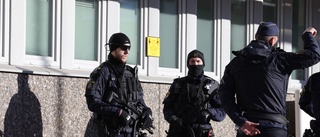 Två poliser skadades i attacken i Norrköping