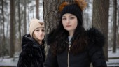 Gymnasieelever i Uppsala – tv-stjärnor i Iran • Systrarna om dubbellivet och tjejers frihet