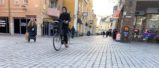 Gör en cykelbana längs Plantensgatan