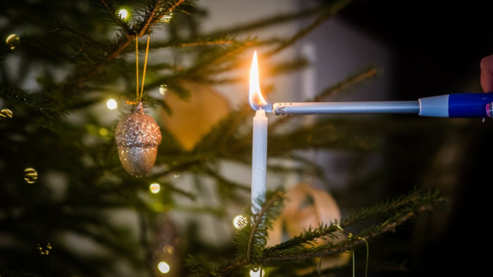 Nu är det tid att tända ett ljus och önska er alla en riktigt god jul!