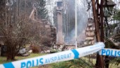 Villa brann ner till grunden i natt · Endast murstocken kvar på onsdagsmorgonen