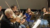 Premiär för unikt samarbete i biosalongen – lokalskriven musiksvit framförs av Västerviksorkester – Gamlebyprofil visar sina filmer