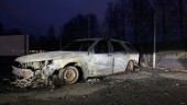Två bilar i brand i Norrköping