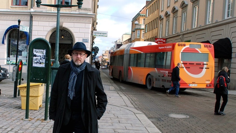 Gunnarsson vill att ungdomarnas sommarlovsbiljett gälla även i Närtrafiken. Foto: Tommy Pettersson