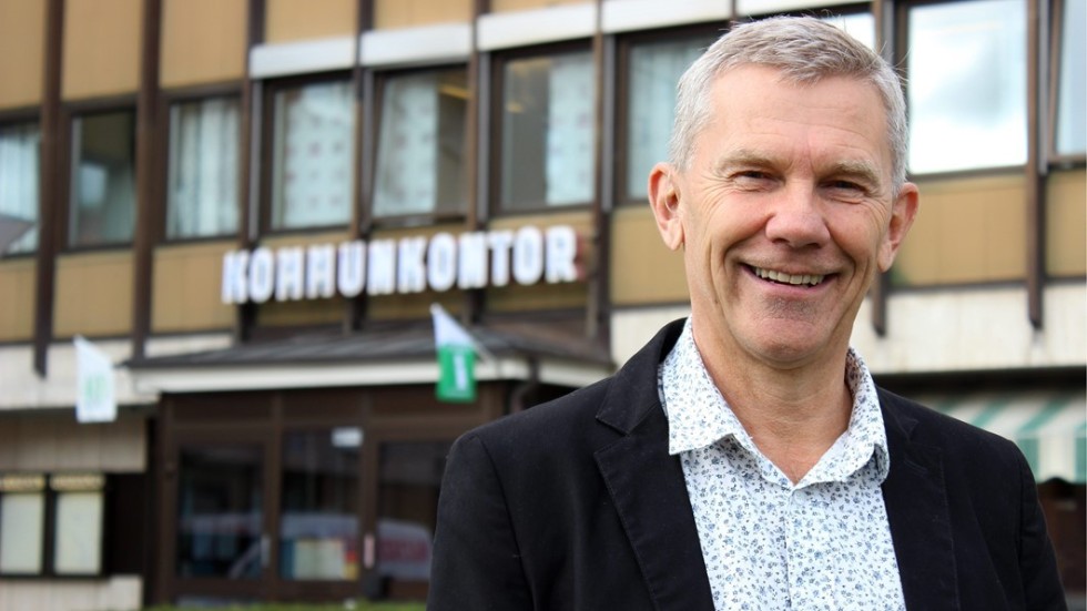Vänsterpartiets Anders Lind kommenterar idag nämndordföranden Roger Rydströms åsikter i torsdagens tidning angående hemtjänsten i Kinda, och hur besparingskravet på fyra miljoner ska åstadkommas.