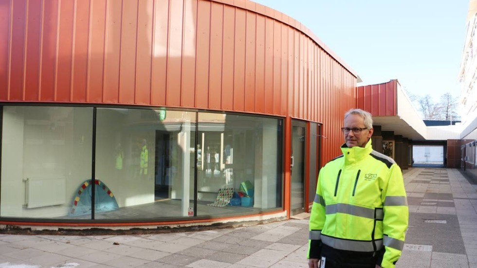 Ett litet smakprov på hur det kommer att se ut. Svängda väggar ger mjuka attraktiva former, tycker Jan Oskarsson som ansvarar för bygget hos HKIAB.