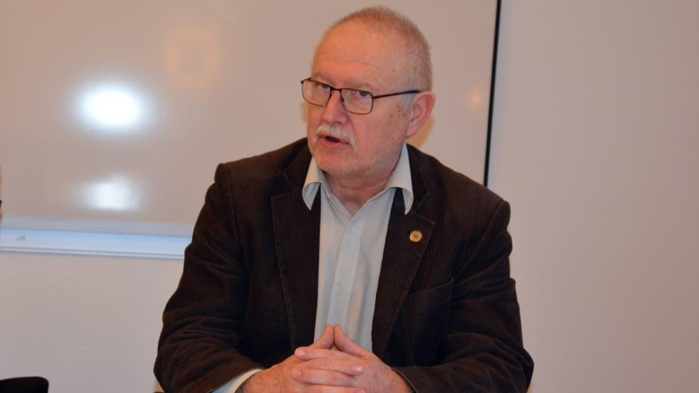 Samhällsbyggnadschefen i Vimmerby kommun, Miklós Hatházi, går i pension.