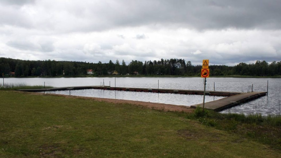 Bakterier i vattnet gör att Eksjö kommun avråder från bad i Ingatorpssjön.