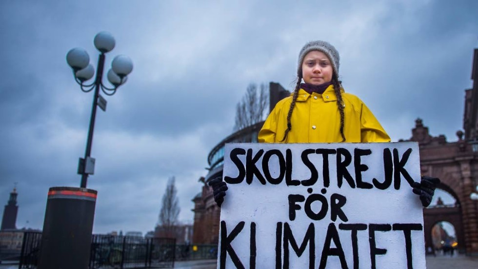 Insändarskribenterna menar att Greta Thunbergs insatser inte påverkar klimatet ett dugg och att det är fel att utmåla henne som expert inom klimatfrågor.