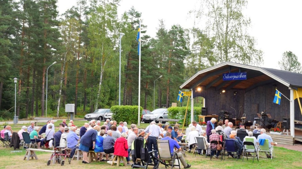 Det brukar bli välbesökt på allsångskvällarna i Silverdalen och nu när det är säsongsfinal hoppas arrangörerna på 250 besökare.