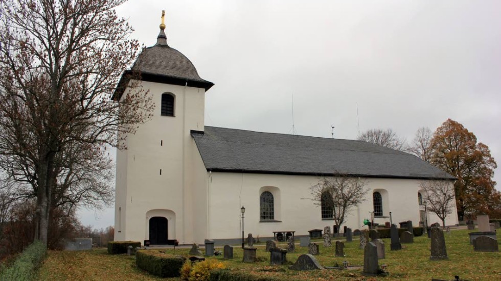 Härifrån Hallingebergs kyrka går det nya motionsloppet tio kilometer till Blackstad kyrka.
