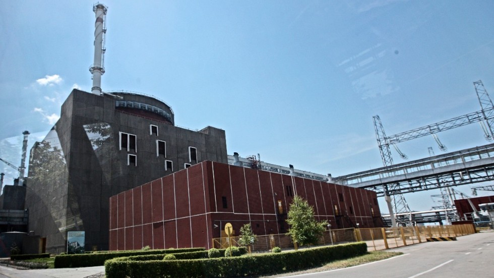 Kärnkraftverket i Zaporizjzja ska ha utsatts för ny beskjutning sent i lördags. Arkivbild.