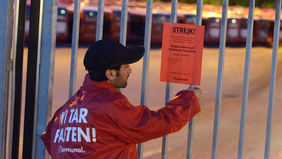 Strike signs from Kommunal's bus strike in 2013. Archive image.