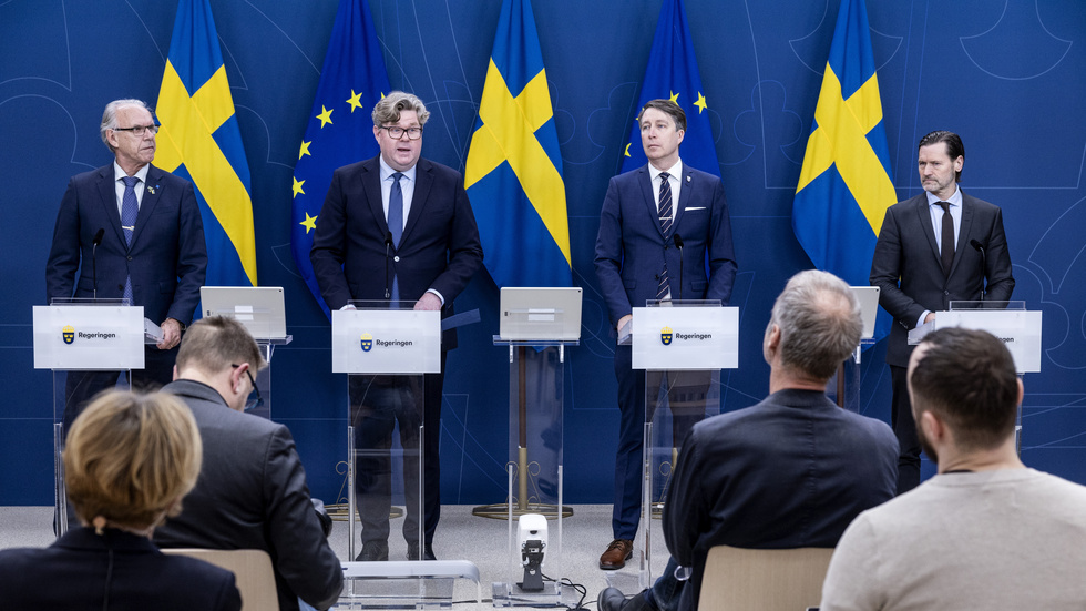 Justitieminister Gunnar Strömmer (M) presenterade förslaget till lagen om säkerhetszoner tillsammans med Richard Jomshof (SD), Torsten Elofsson (KD) och Martin Melin (L) på en presskonferens tidigare i år. 