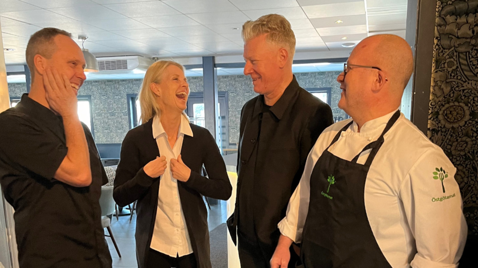 Landeryd Kök & Bar har en helt ny personal som kommer att styra över restaurangdelen. Det är fyra personer med stor erfarenhet i branschen som ansvarar för att utveckla verksamheten. Längst till höger syns Thomas Gustafsson.