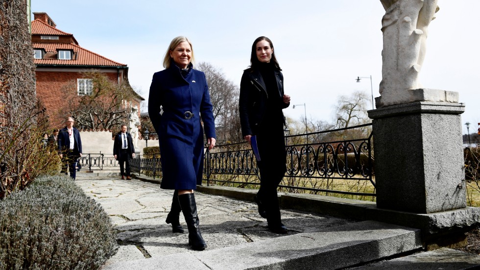Statsminister Magdalena Andersson tar emot Finlands statsminister Sanna Marin vid Villa Bonnier i Stockholm.