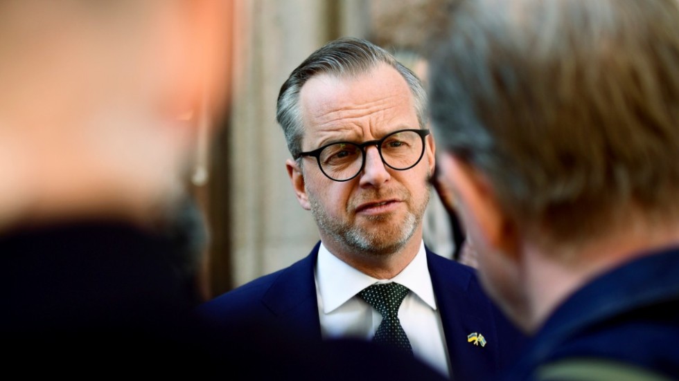 Finansminister Mikael Damberg (S) vet ännu inte om regeringens vårändringsbudget stoppas i riksdagen eller inte.