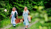 Vintageexperterna Sofia och Jessica guidar dig till sommarens loppisar – här är deras pärlor i Sörmland