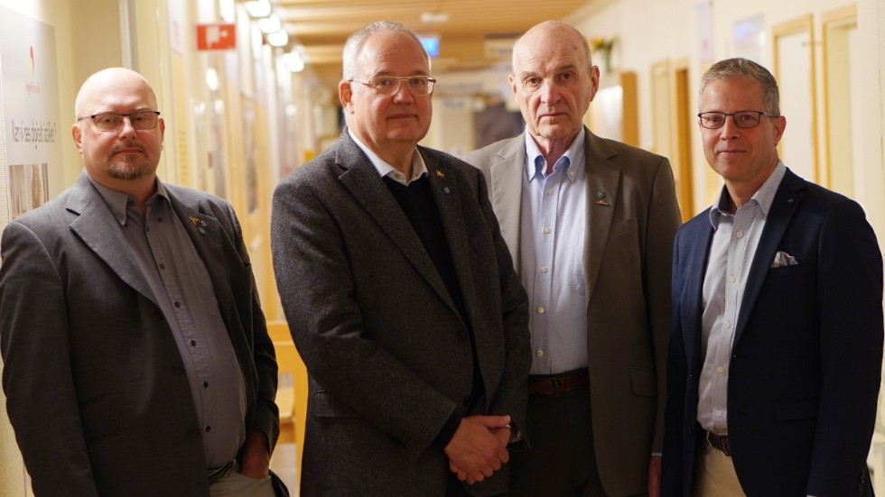 Sverigedemokraterna presenterade sitt valmanifest för regionvalet. Från vänster Dan Larsen, Bo Karlsson, Claus Zaar och Martin Kirchberg.
