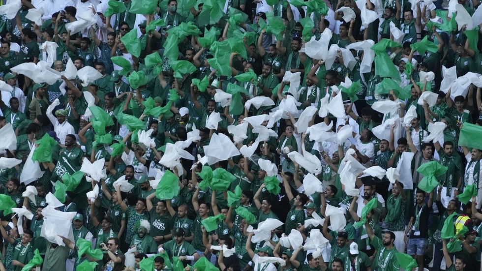 Saudiska fans under en VM-match i Qatar förra året. Arkivbild.