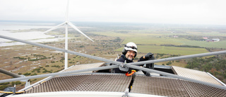 Håkan jobbar i toppen – häng med upp i vindkraftverket